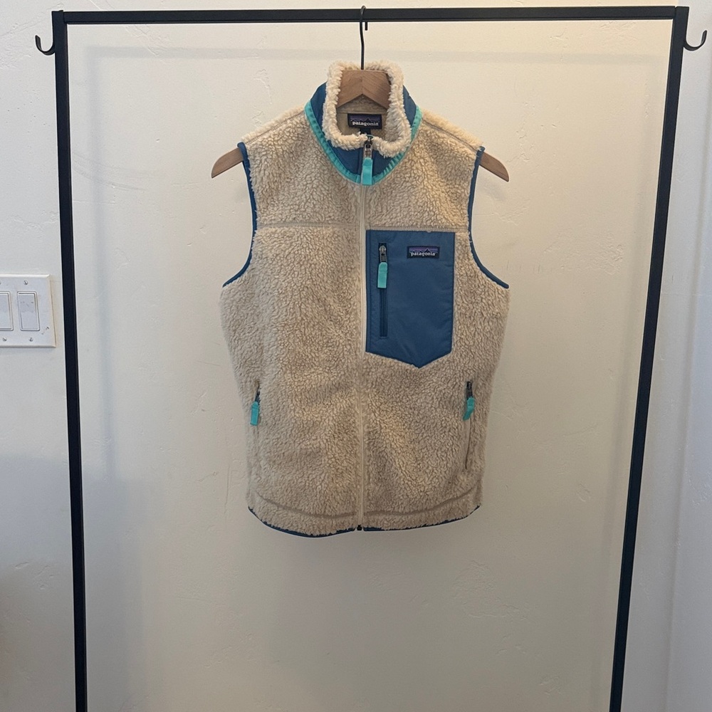 Patagonia Cream Fleece Vest with Blue Details